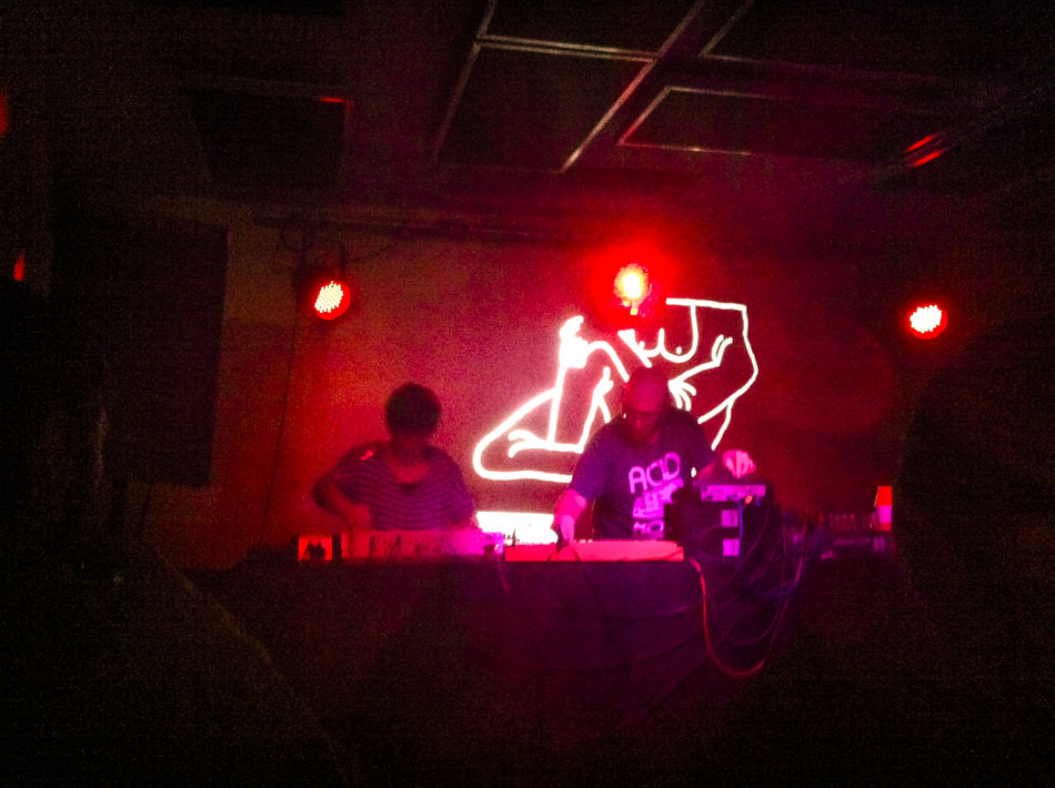 dinis + D.J. khabal live@DAMAS